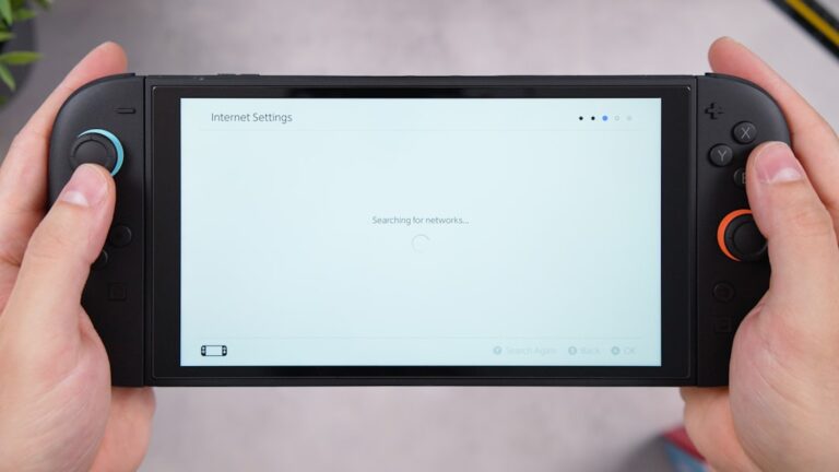 Nintendo Switch 2 su sfondo scuro con controller staccati