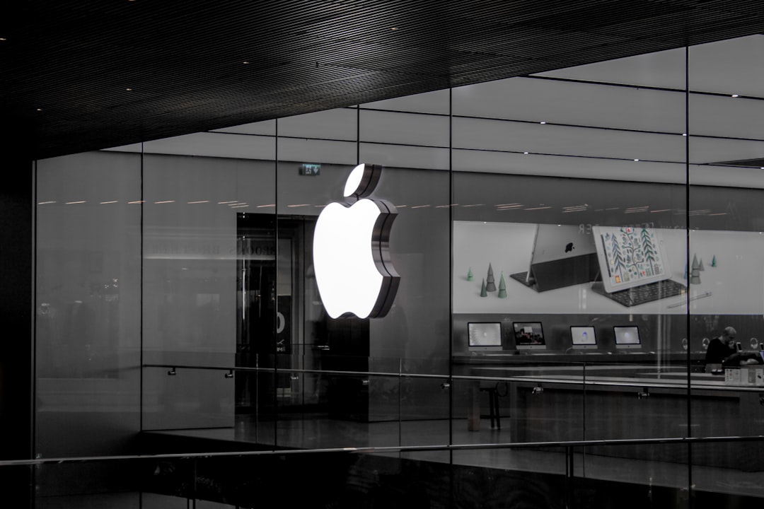 iPhone su banco per permuta Apple