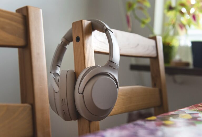 Nothing CMF Headphone Pro cuffie over-ear grigie in offerta