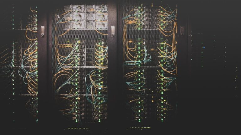 Data center con server rack per database aziendali e AI agent