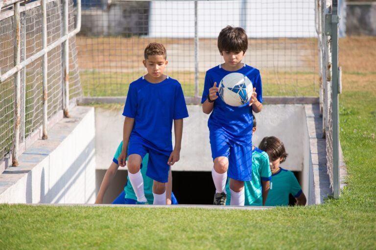 Pallone Adidas Trionda del Mondiale 2026 in test aerodinamico in galleria del vento