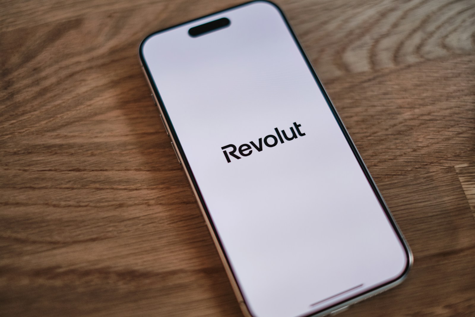 come funziona conto deposito Revolut app risparmio