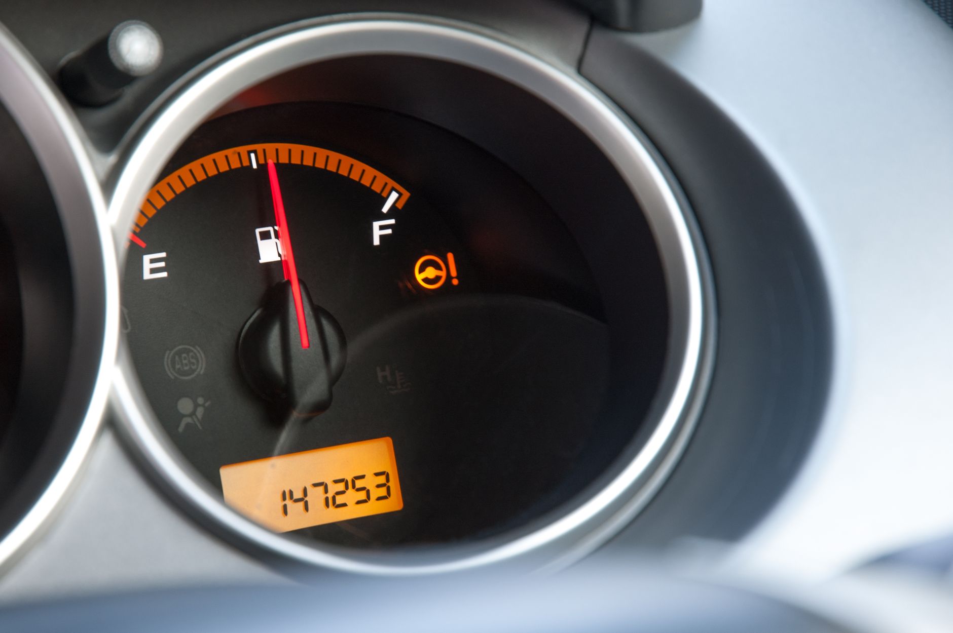 Rc Auto e carburanti, la protesta dal Sud che vuole cambiare le tariffe